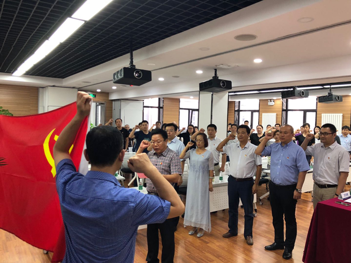 1542638244478591.jpg 01.jpg