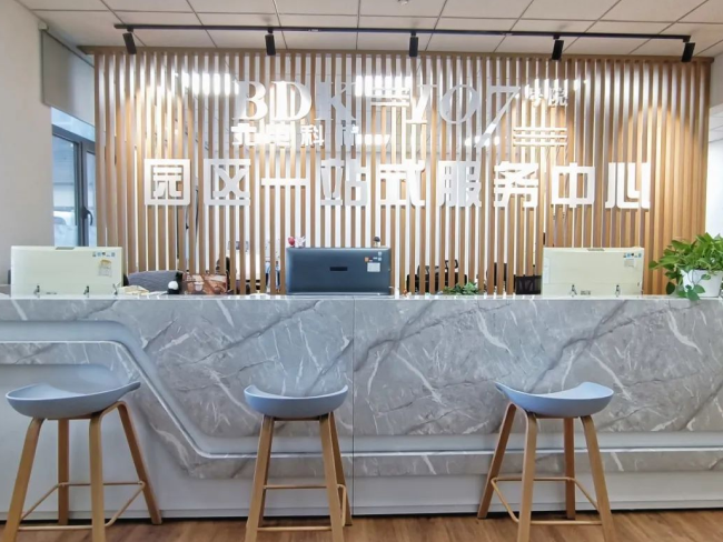 1701778829305826.png a2.png